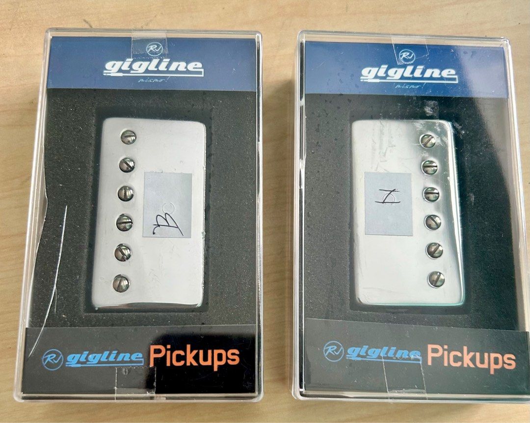 Les Paul guitar pick up humbucker (Category: Musical Instruments) located in Paranaque City. Submitted by dominiclorico (Listing ID 1341309476, Image 1). Description: Les Paul Humbucker pick ups neck and bridge for sale. Php 1200 only for the set (the neck and bridge). Almost brand new, use only for 3 months for hobby electric guitar. Stainless chrome. Sounds great for Les Paul guitar. Rfs/ Upgraded my guitar’s pick up. Can do shipping or lalamov