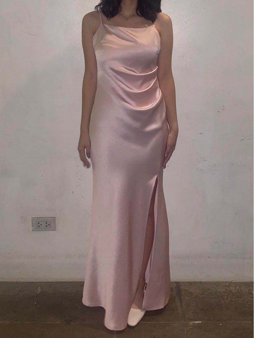 Light Pink Elegant Long Dress/Gown (Category: Evening dresses & gowns) located in Manila. Submitted by rjules_ (Listing ID 1341404601, Image 1). Description: Used only once for a debut. Good for debuts, proms, weddings. Not stretchy. Zipper on side. Bought for Php 5,479 Price slightly negotiable. DM for inquiries. MOP: GCash or Maya MOD: Lalamove only.