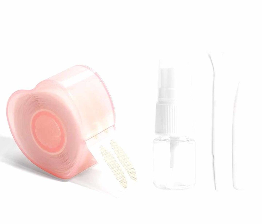Mesh Eyelid tape set (Category: Makeup) located in Quezon City. Submitted by floreskari78555 (Listing ID 1341326382, Image 2). Description: Mesh Eyelid Tape Set 160php‼️‼️ Mesh Eyelid tape 360pcs 1 bottle sprayer 1 V stick 1 Tweezer How To Use:❤️ Clean your eyelids: Before applying the tape, wipe away any dirt or sebum from your eyelids. Pull your eyelid up: While applying the tape, keep pulling your eyelid up. Curve the tape: Curve the tape to m