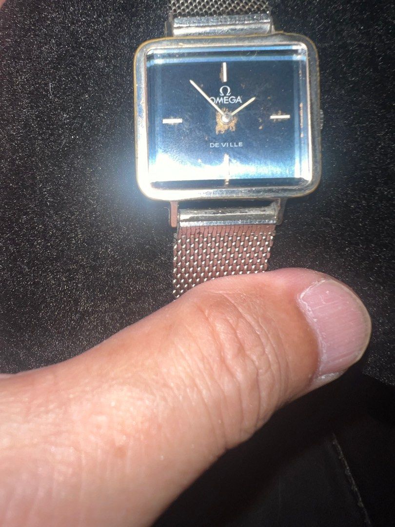 Omega De Ville Lunette (Category: Luxury Watches) located in Malabon City. Submitted by 168raymond (Listing ID 1341389103, Image 1). Description: Omega De Ville Lunette Manual winding Good working condition Ladies watch Location Potrero Malabon.