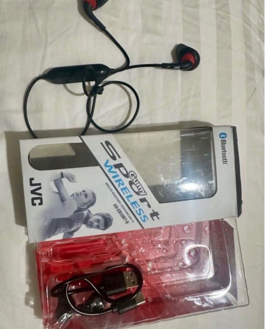 Original JVC sports (Category: Headphones & Headsets) located in Manila. Submitted by bornthisway22 (Listing ID 1341357317, Image 3). Description: original bluetooth headset almost new just open and tried u.s bought .
