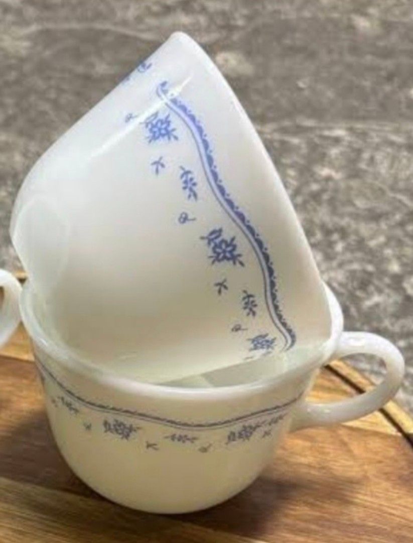 Pyrex mug (Category: Coffee & Tea Tableware) located in Caloocan City. Submitted by chersantan (Listing ID 1341408994, Image 1). Description: Original pyrex mug 250 each last 2 pcs available gcash payment plus sf.