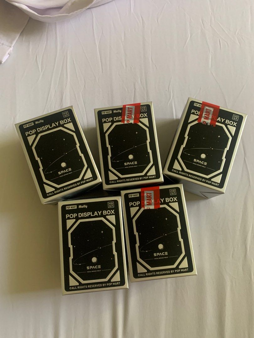 *SET* Pop Mart Space Molly Pop Display Box (Category: Designer & Blind Box Toys) located in Taguig. Submitted by kxtrxnxxxx (Listing ID 1341302567, Image 2). Description: 🚨SOLD AS SET ONLY🚨 - 5pcs Pop Display Box - Not included the one w/ Coca Cola Molly (just for pics) - RFS: Extra ‼️‼️ READ FIRST ‼️‼️ 📦 Delivery within Metro Manila ONLY ⏰ 24-hour reservation only. ❌ NO Orange app checkout ❌ NO Meetups 💵 MOP: GCash, BDO and Unionbank ONLY 🚛