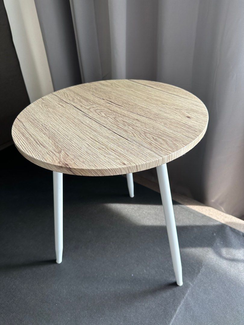 SSF Bedside table (Category: Shelves, Cabinets & Racks) located in Puchong. Submitted by msyuu94 (Listing ID 1341304458, Image 1). Description: Height: 50cm Table size: 42cm Bought from SSF.