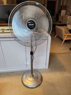 (Category: ) located in . Submitted by duckye (Listing ID 1341356475, Image 1). Description: .