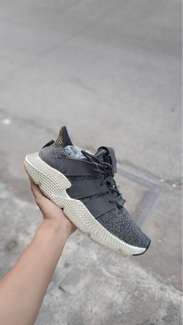 Adidas Prophere Carbon Pyrite Size 44 Insole 285 Fesyen Pria Sepatu Sneakers di Carousell