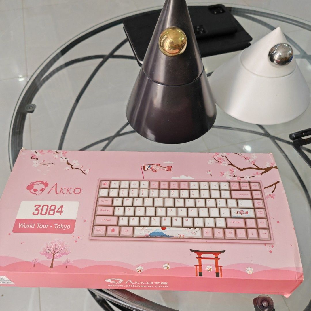 Akko 3084 Keyboard (Category: Computer Keyboard) located in Caloocan City. Submitted by det123123 (Listing ID 1341416867, Image 1). Description: In original case.