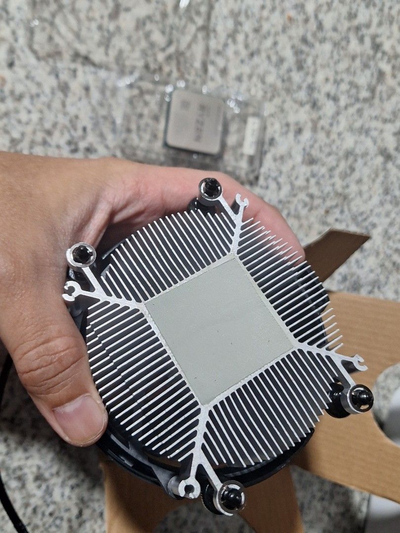AMD Ryzen 3 3300x (Category: Computer Parts) located in Mandaluyong City. Submitted by normanjlim (Listing ID 1341478986, Image 2). Description: just replaced with a r7 includes the fan that came with the r7. (hsf unused) 3300x bought from pc express sm nort.