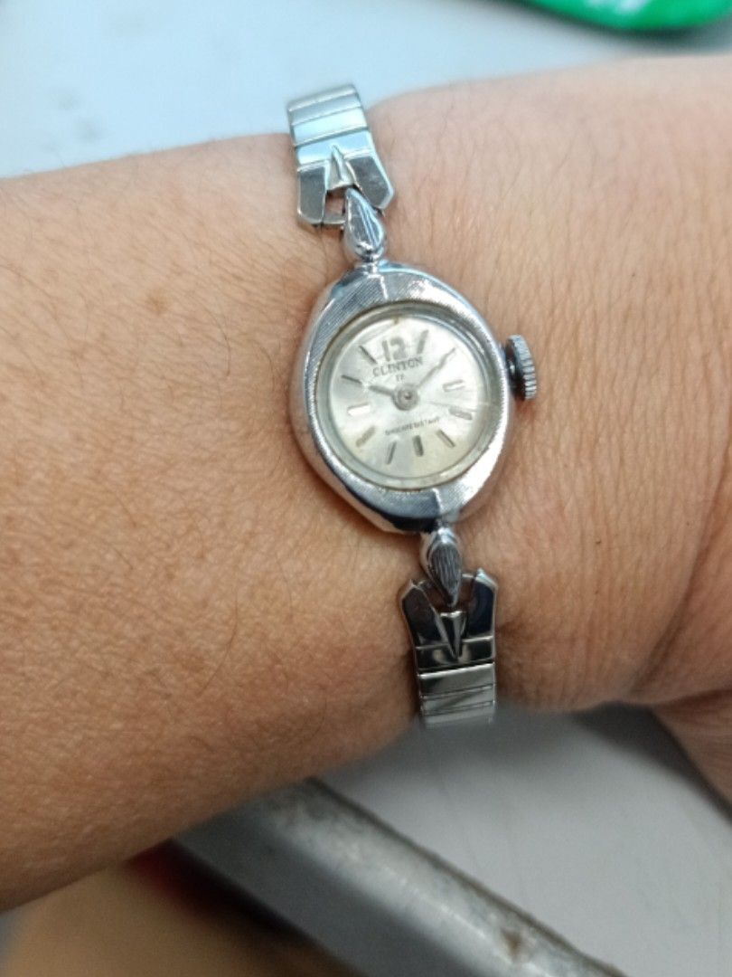 Clinton ladies winding watch vintage manual winding watch 16mm width 16cm long expansion band. Carousell