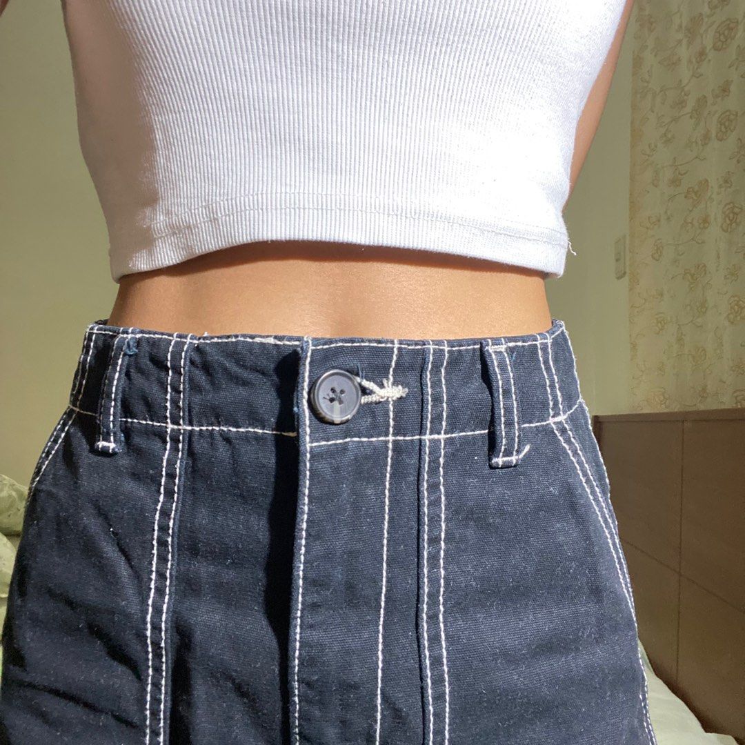 H&M black straight cut utility pants (Category: Other Bottoms) located in Cebu City. Submitted by ahbigil (Listing ID 1341518670, Image 3). Description: Note: The photos that are posted are actual photos of the product/s. Colors may differ due to lighting conditions. Note: The photos that are posted are actual photos of the product/s. Colors may differ due to lighting conditions. -H&M -rarely worn -CAN PASS AS BRAND NEW -took care of this pants s