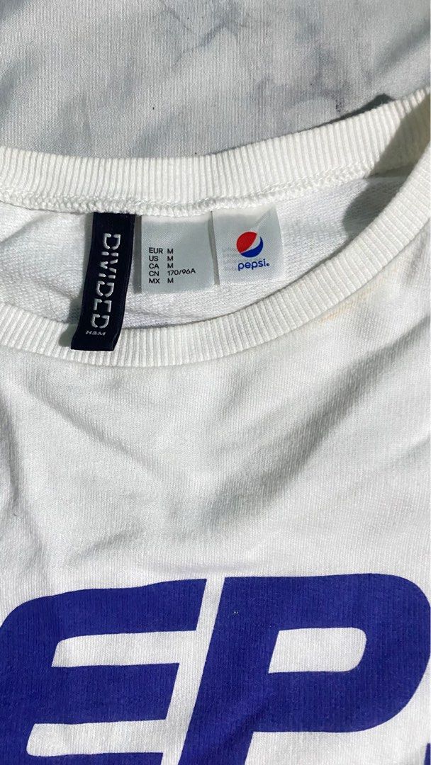 h m pepsi crop top Fesyen Wanita Pakaian Wanita Atasan di Carousell