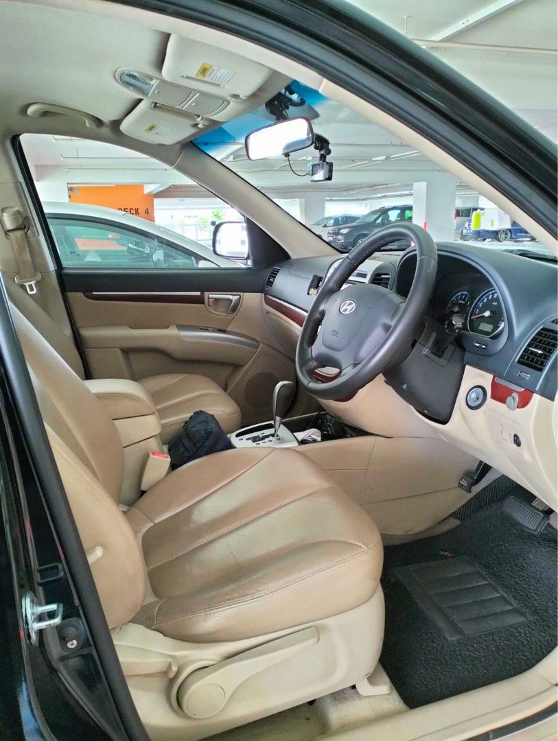 HYUNDAI SANTA FE FOR RENT62872685701891112