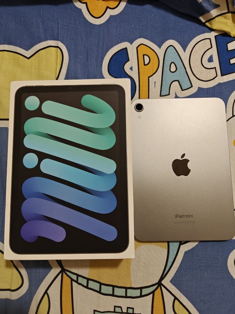 ipad mini 7 （分類：平板電腦 - iPad）位於 Hong Kong。 由 28282383 提交（商品編號 1341521264，圖片 1）。簡介： wifi 128 有盒有單有保養 3/11購買 可自行加apple care 附送apple smart folio （原價449）。