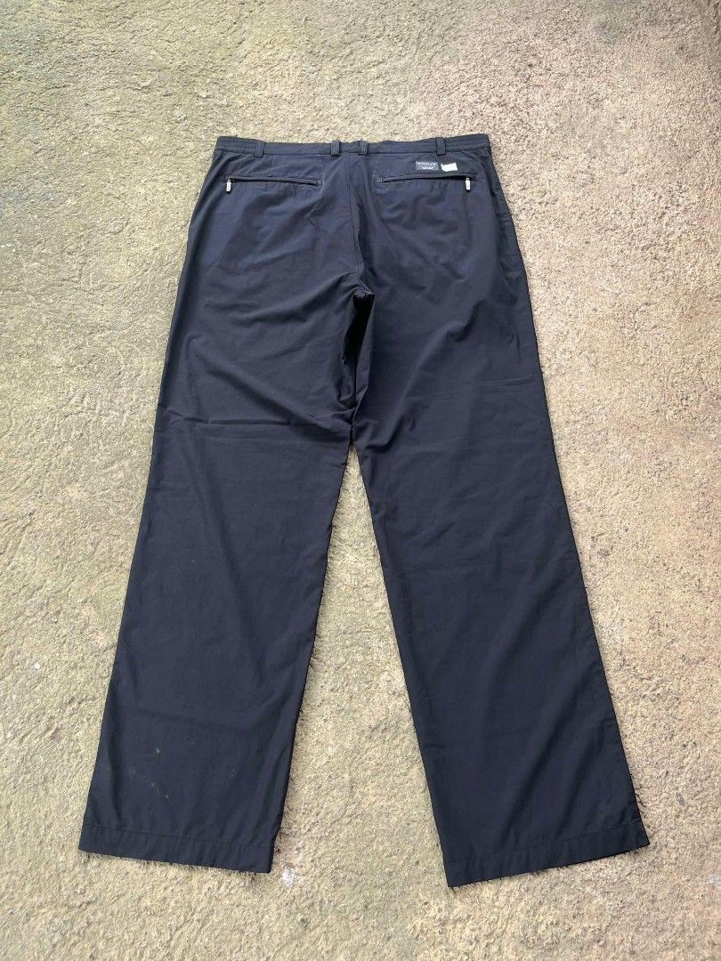 Kolon Sport Trekking Pants (Category: Hiking & Camping) located in Mabitac. Submitted by thriftnd (Listing ID 1341473611, Image 3). Description: Very Good Condition Payment First Laguna PM for more details.