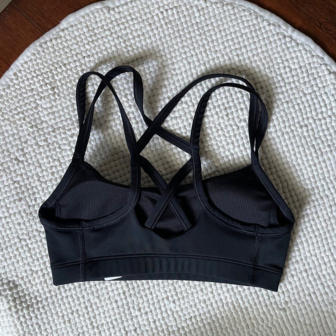 Nike Crossover Sports Bra