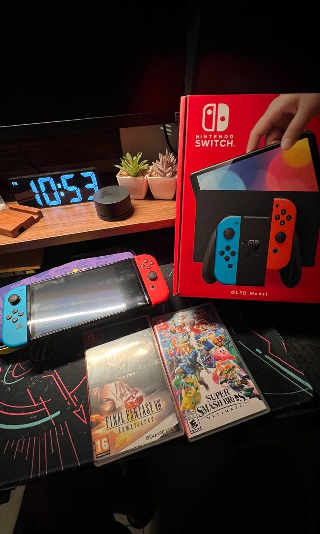 Nintendo switch OLED (Category: Nintendo) located in Makati City. Submitted by aaronf20 (Listing ID 1341553584, Image 1). Description: Selling my nintendo switch OLED Barely used. Complete with box and accessories. Sama ko na ung casing. Games sold separately. Pero pwede ko ibundle for 15k Rfs: hinde na masyado nagagamit. Graduate na sa gaming consoles. Hehe.
