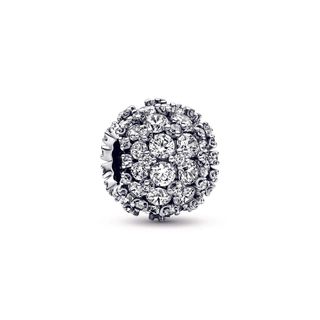 (Category: ) located in . Submitted by romarkablefinds (Listing ID 1341497566, Image 1). Description: .