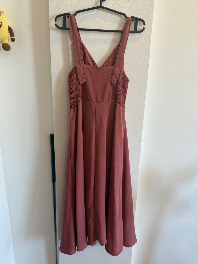 Pink Dress (Category: Dresses) located in Quezon City. Submitted by gutchiebb (Listing ID 1341466052, Image 2). Description: .