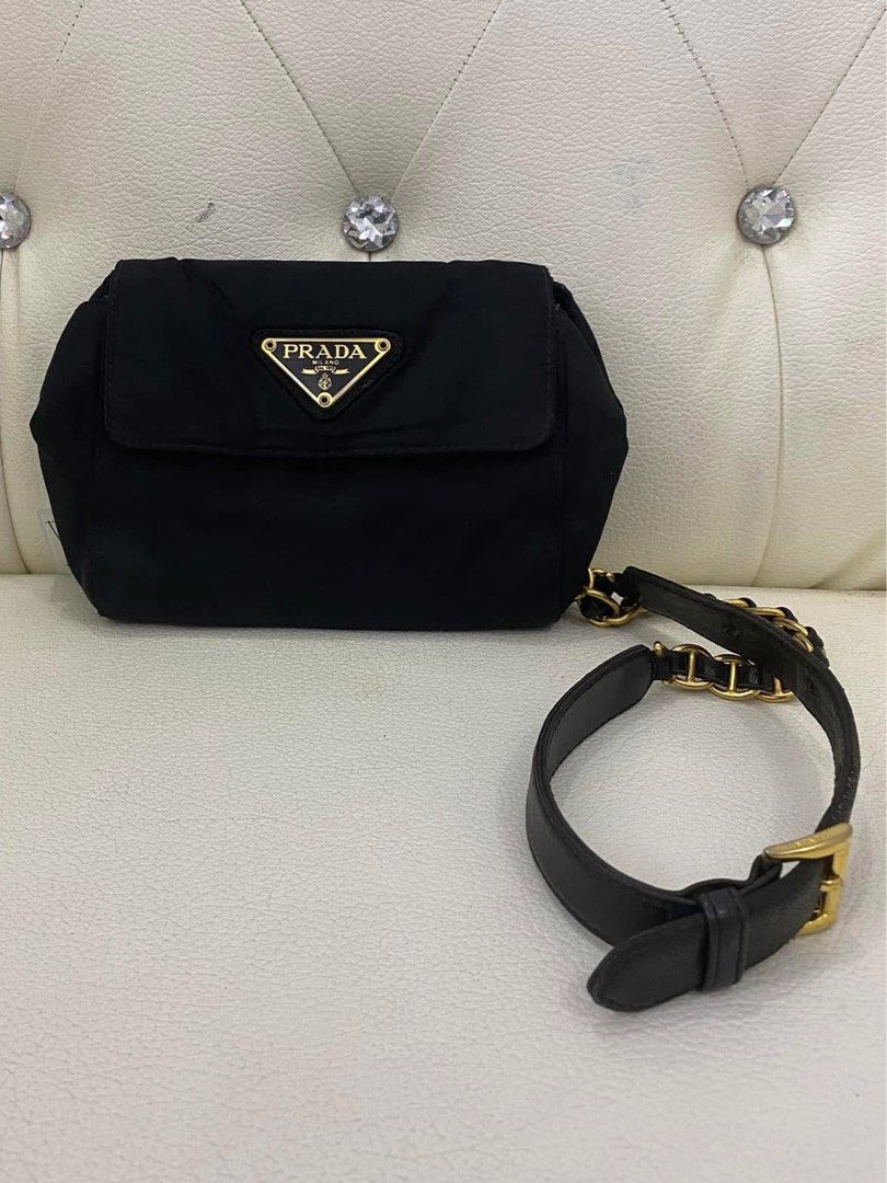 Prada mini nylon chain crossbody/beltbag (Category: Luxury Bags & Wallets) located in Santa Ana. Submitted by astonandariana (Listing ID 1341412645, Image 1). Description: .