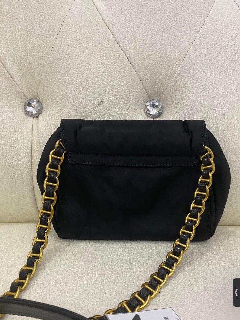 Prada mini nylon chain crossbody/beltbag (Category: Luxury Bags & Wallets) located in Santa Ana. Submitted by astonandariana (Listing ID 1341412645, Image 3). Description: .
