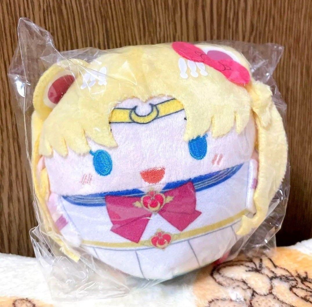 Pretty Guardian Sailor Moon Eternal The Movie x Sanrio Characters ...