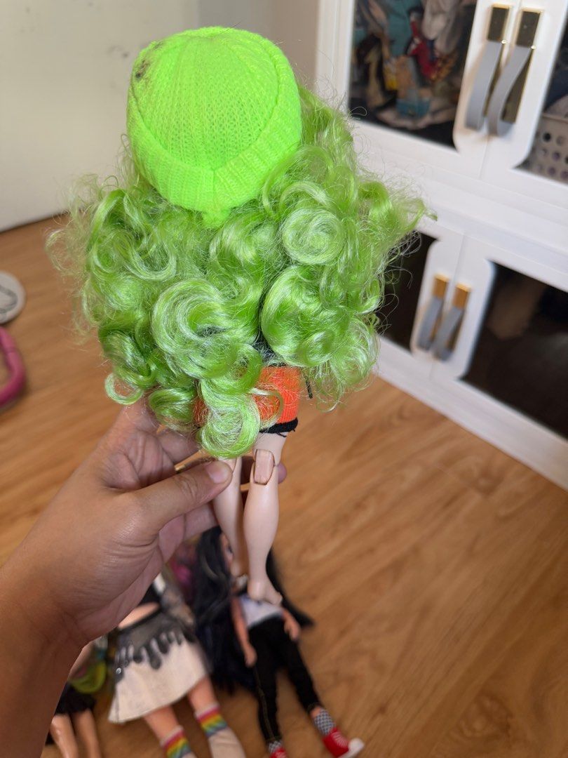 Rainbow High Jade Doll (Category: Plushies & Soft Toys) located in Valenzuela. Submitted by ak4447 (Listing ID 1341430410, Image 3). Description: .