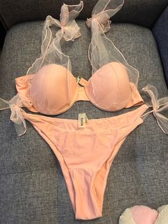 (Category: ) located in . Submitted by mae_finds (Listing ID 1341578581, Image 1). Description: .