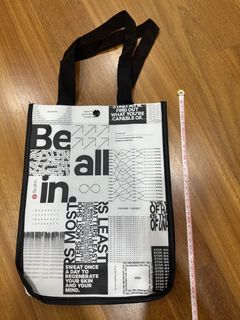 (Category: ) located in . Submitted by itemsprelovedisreloved (Listing ID 1341556373, Image 1). Description: .