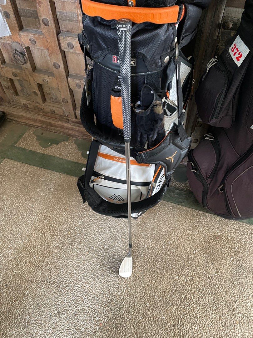 Vokey sm8 60 degree (Category: Golf) located in Manila. Submitted by kyleramooos (Listing ID 1341427882, Image 2). Description: Authentic Vokey sm8 lob wedge 60.14k bounce Stock shaft.