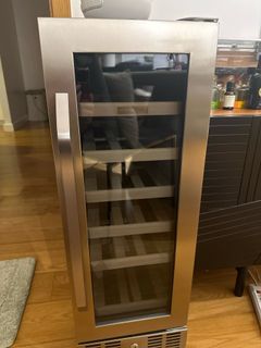 (Category: ) located in . Submitted by licia300 (Listing ID 1341552153, Image 1). Description: .