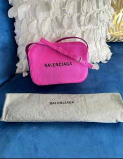 (Category: ) located in . Submitted by myclosetph143 (Listing ID 1341658128, Image 1). Description: .