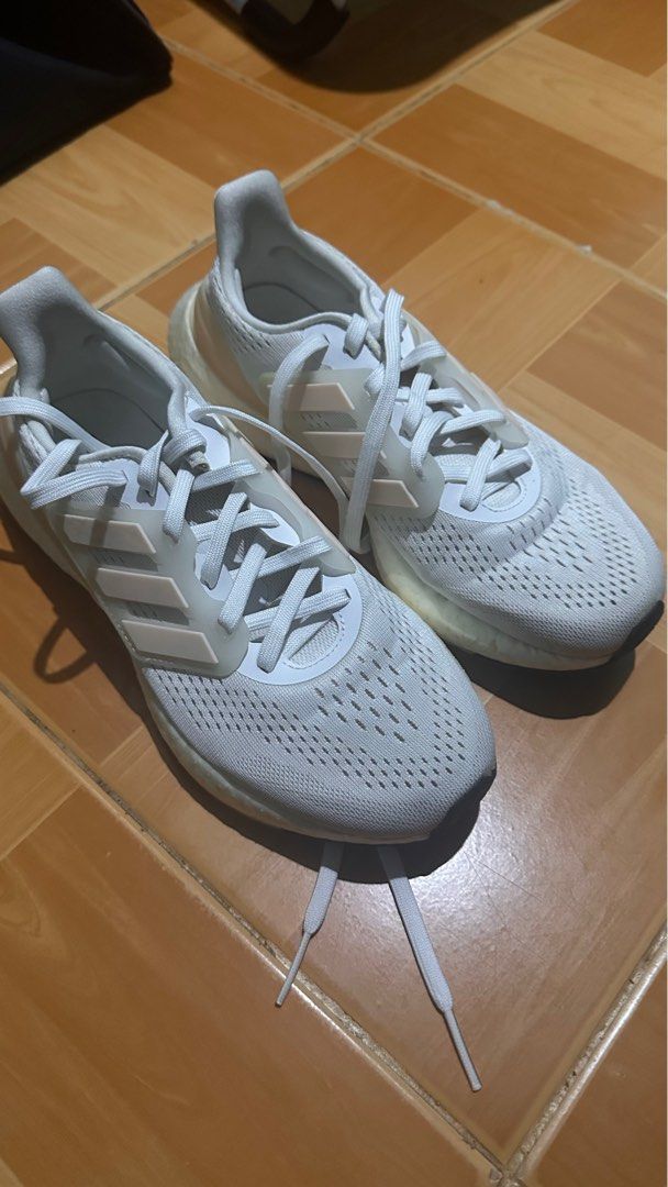 Adidas Pureboost 23 (Category: Sneakers) located in Manila. Submitted by declutterwzk (Listing ID 1341619907, Image 3). Description: Decluttering US 7.5 .