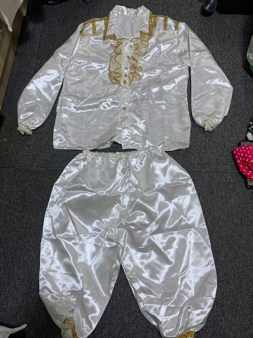 Constantine Costume (Category: Sets & Coordinates) located in Paranaque City. Submitted by _sunshine30 (Listing ID 1341736175, Image 1). Description: Pang santacruzan.