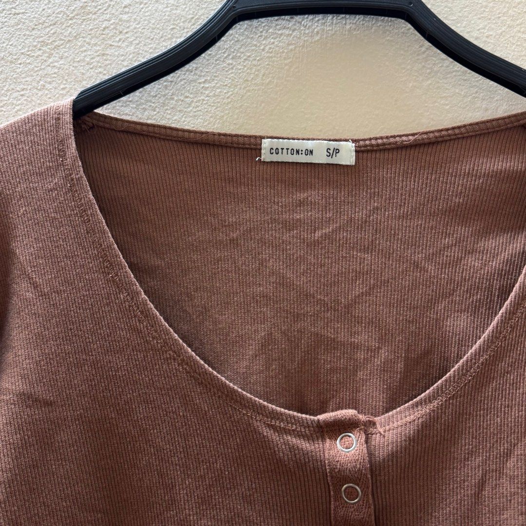 Cotton On Longsleeves (Category: Longsleeves) located in Quezon City. Submitted by ftja_ (Listing ID 1341737084, Image 2). Description: .