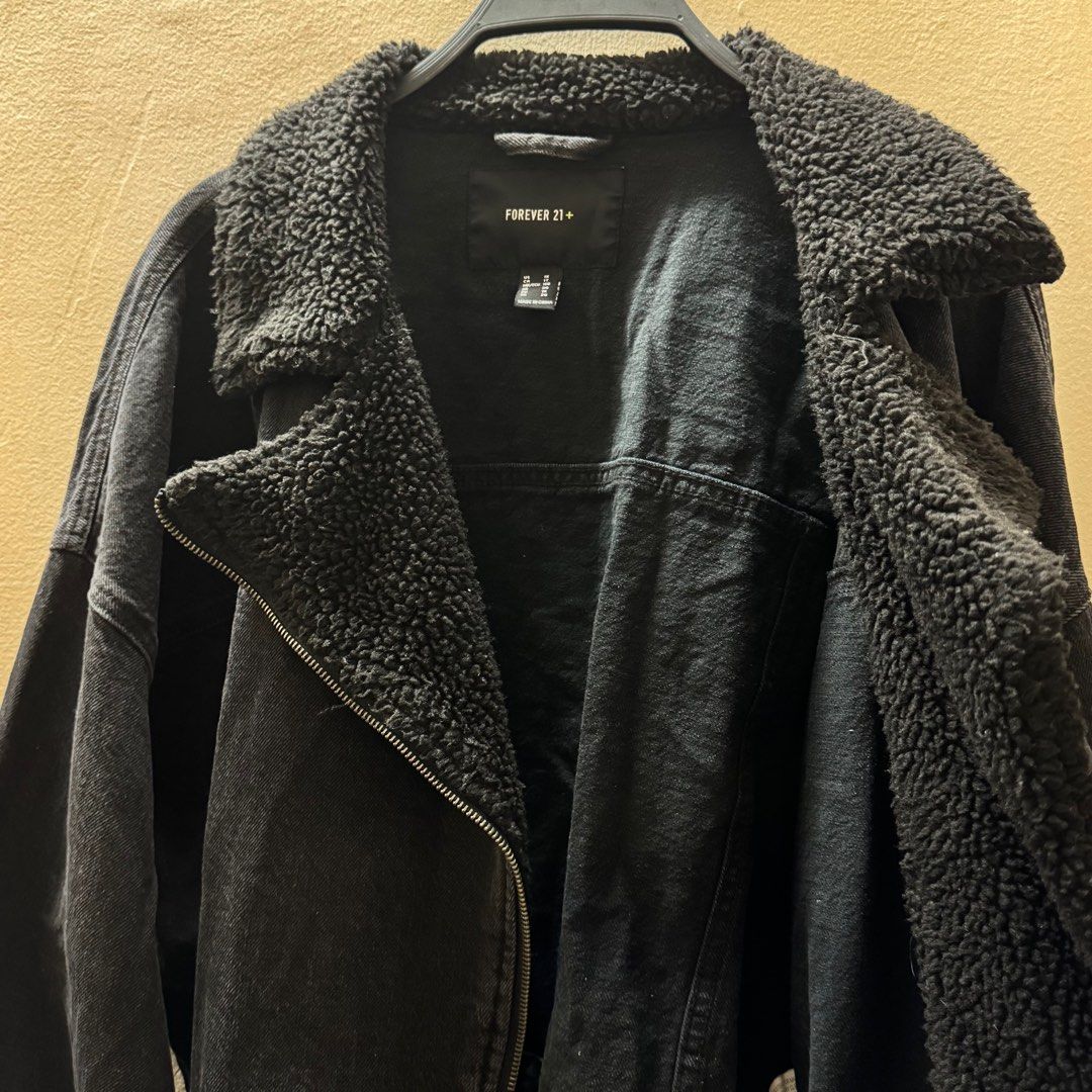 F21 Jacket (Category: Coats, Jackets and Outerwear) located in Quezon City. Submitted by ftja_ (Listing ID 1341735564, Image 3). Description: .