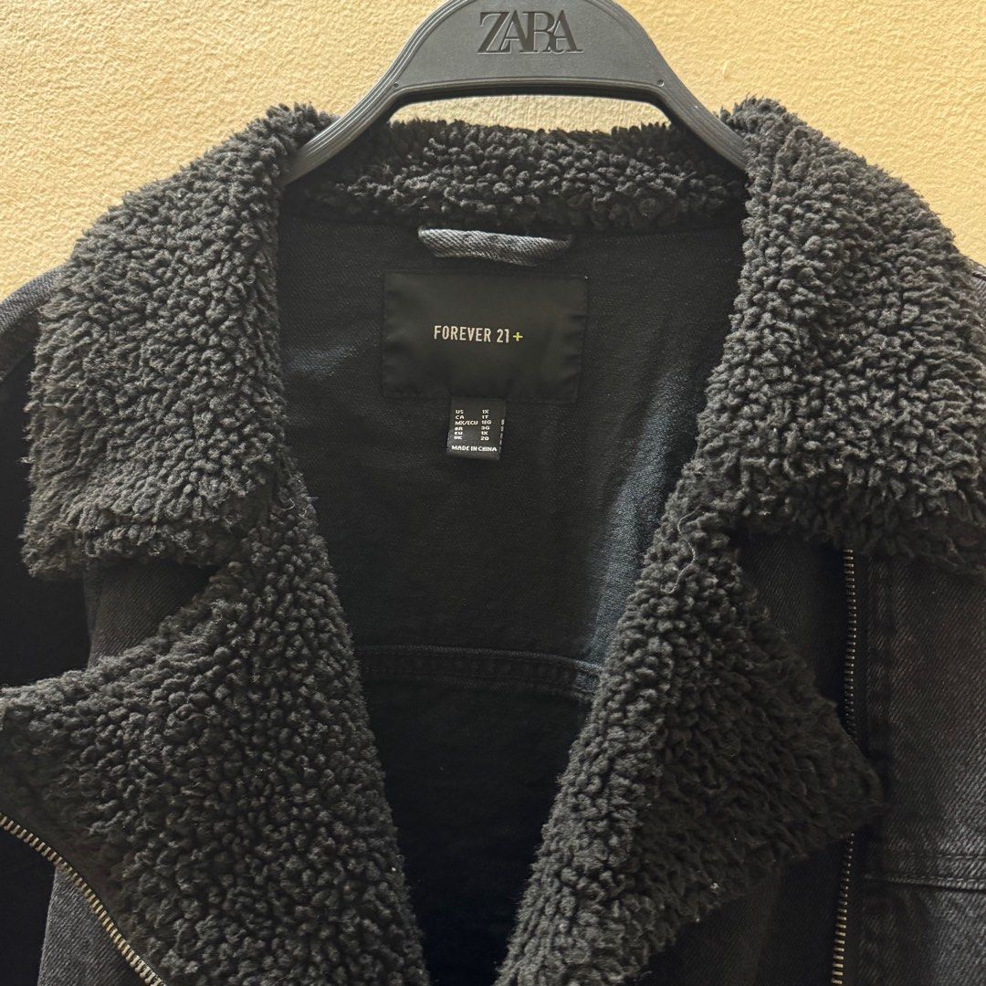 F21 Jacket (Category: Coats, Jackets and Outerwear) located in Quezon City. Submitted by ftja_ (Listing ID 1341735564, Image 2). Description: .