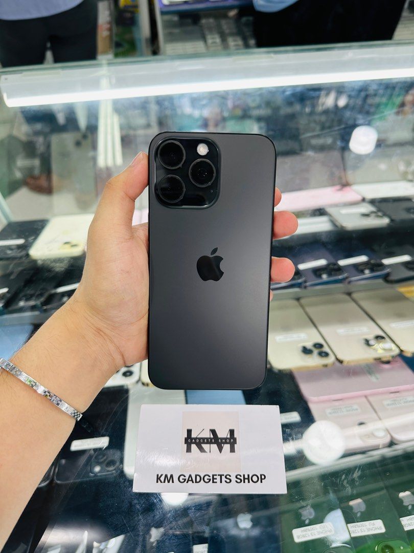 IPHONE 15 PRO MAX 1TB OPENLINE 100% BATTERY HEALTH (Category: iPhone 15 Series) located in Manila. Submitted by kmgadgets (Listing ID 1341745575, Image 1). Description: On hand: ✔️ GB ✔️ OPENLINE ✔️ 100% Batt health ✔️ NTC APPROVED ✔️ NOT REFURB ✔️ NO HIDDEN ISSUES ✔️ NEVER BEEN REPAIRED ✔️ TEST TO SAWA ✔️ 100% Original ✔️ 99% Makinis ✔️ 99% Smooth ✔️ REASON FOR SELLING: "BUY AND SELL" ANY MODEL OF IPHONE AND SAMSUNG ARE AVAILABLE! ✨ WE ARE OPEN 