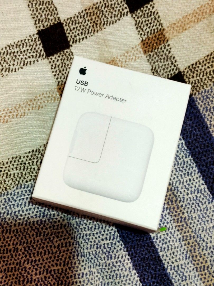 Iphone USB power adapter BRANDNEW ORIGINAL (Category: Chargers & Cables) located in Lucena. Submitted by faithjoisy (Listing ID 1341628471, Image 2). Description: rfs: pinag tyagaan ko old adapter ko kaya di na nagamit. kaka-upgrade lang sa 13 kaya ibang adapter na ang need ko. BRANDNEW PO NEVER NAGAMIT, NAOPEN LANG BOUGHT SA POWER MAC CENTER, HINDI SA TABI TABI WALA NA PO ANG RESIBO KASI NASA 1 OR 2 YRS NA SIGURO YAN SAKIN NAKATABI LANG.