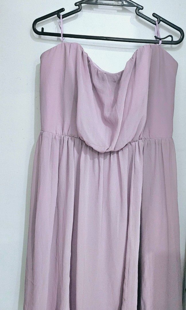 Lilac tube dress (Category: Dresses) located in Quezon City. Submitted by claiee (Listing ID 1341675720, Image 1). Description: .