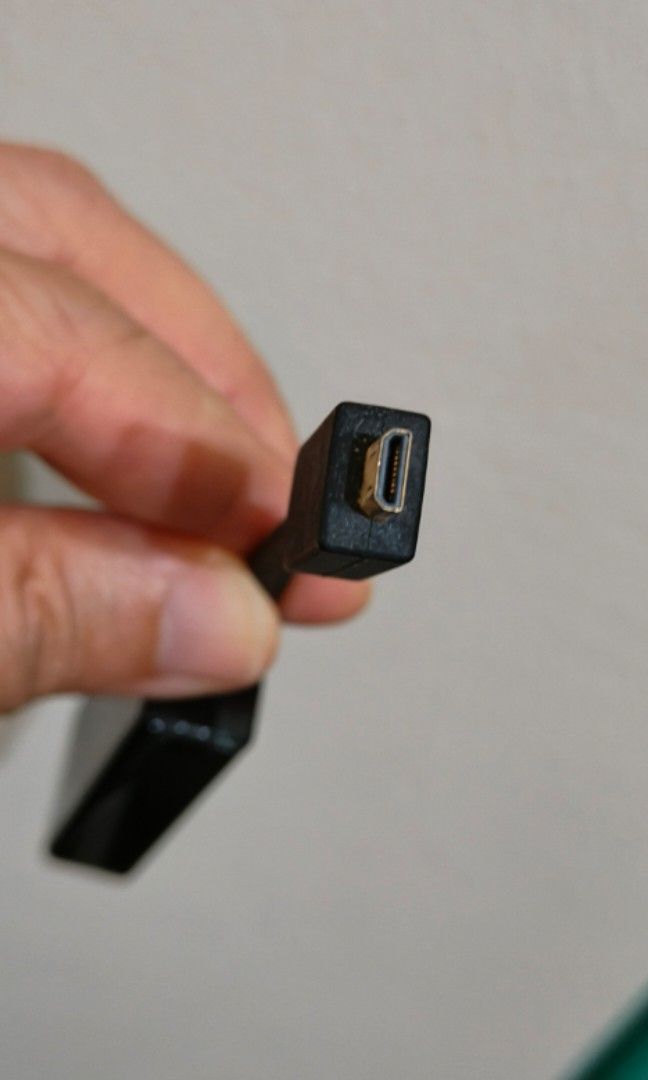 Micro-HDMI to VGA dongle63222279266434114