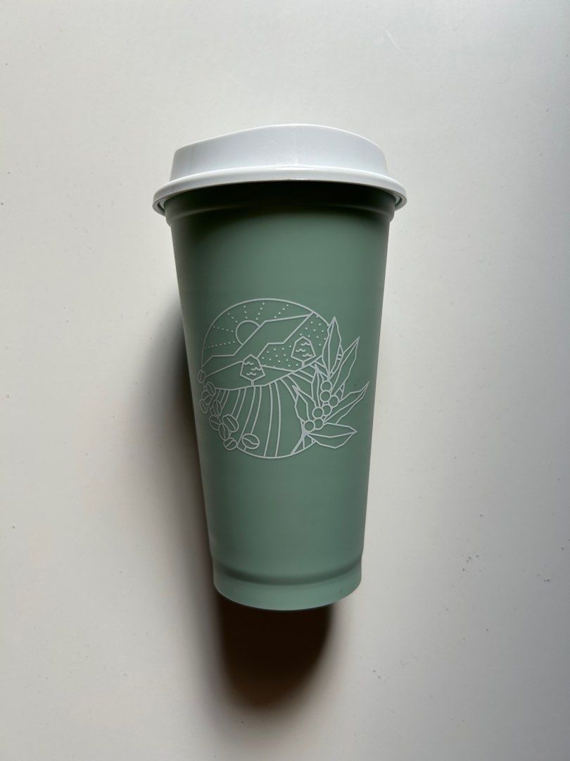 NEW! Starbucks 2013 US Reusable Cup (473 ml) (Category: Water Bottles & Tumblers) located in Marikina City. Submitted by fabieni (Listing ID 1341657439, Image 2). Description: • New • AUTHENTIC • 473 ml / 16 fl oz • Bubble wrapped and boxed when shipped • RFS: Decluttering Feel free to browse my profile for more like this and make sure to follow me as I post new items daily! Thank you! 😊 • Tags: Collectible, Coffee,.