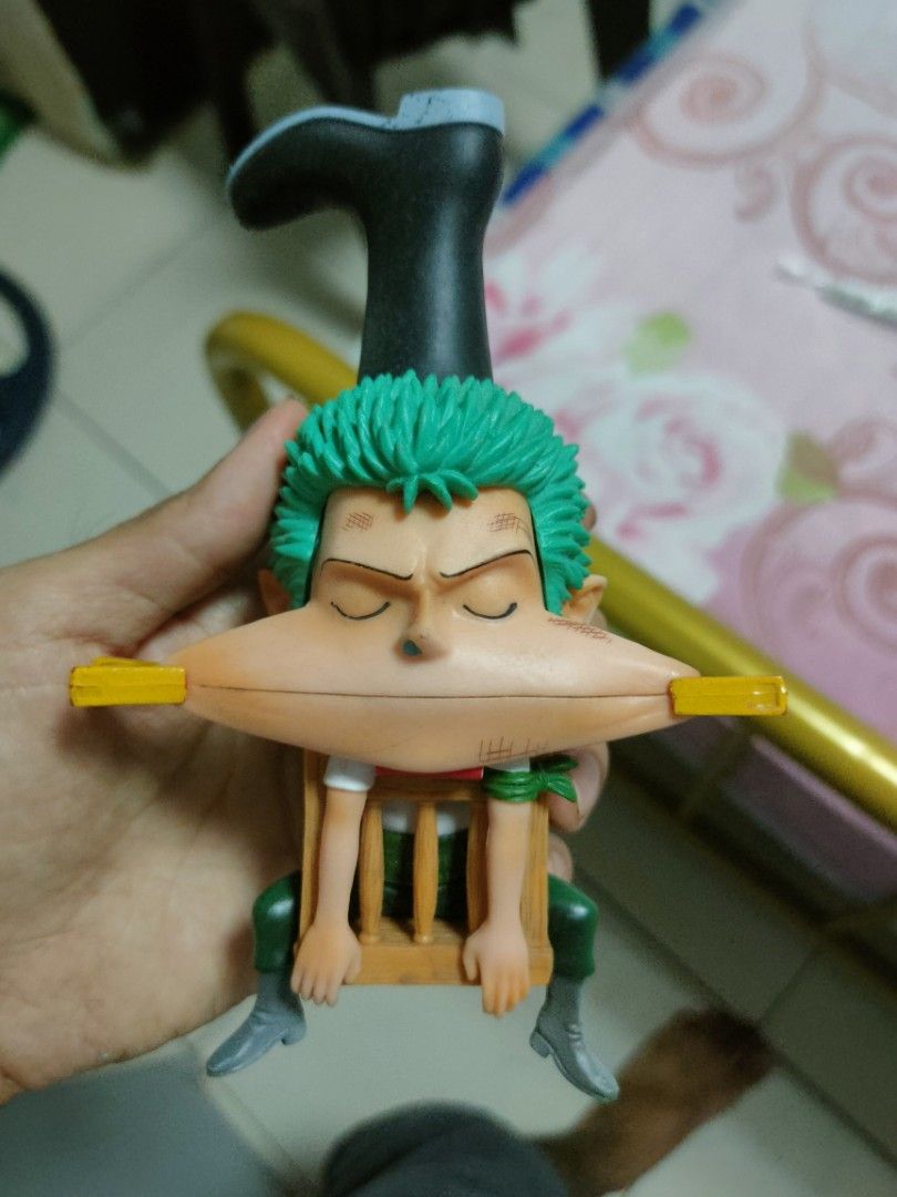 One piece character Roronoa Zoro figure (Category: Figurines & Statues) located in Quezon City. Submitted by mjram3 (Listing ID 1341681961, Image 1). Description: This item is a collectible Roronoa Zoro figure from the anime series One Piece. .