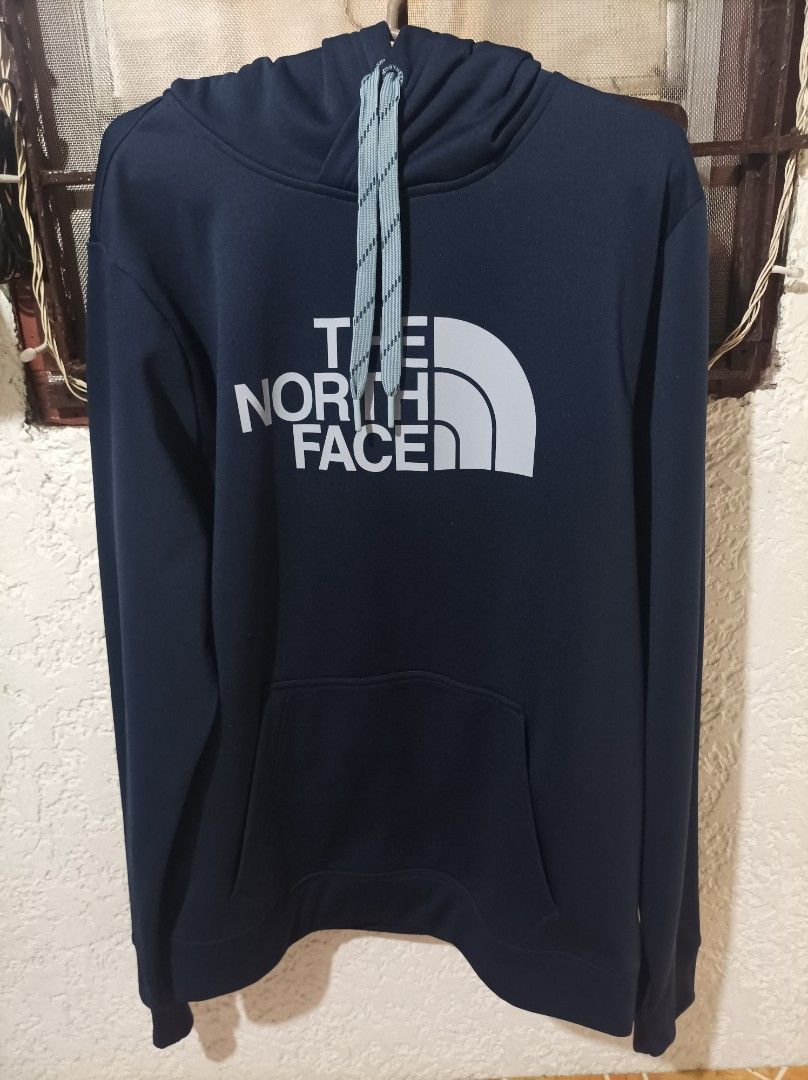 Original North Face (Category: Coats, Jackets and Outerwear) located in Pasig City. Submitted by rainmaker43 (Listing ID 1341593012, Image 1). Description: L - 27 W- 17 Sleeves- 27.