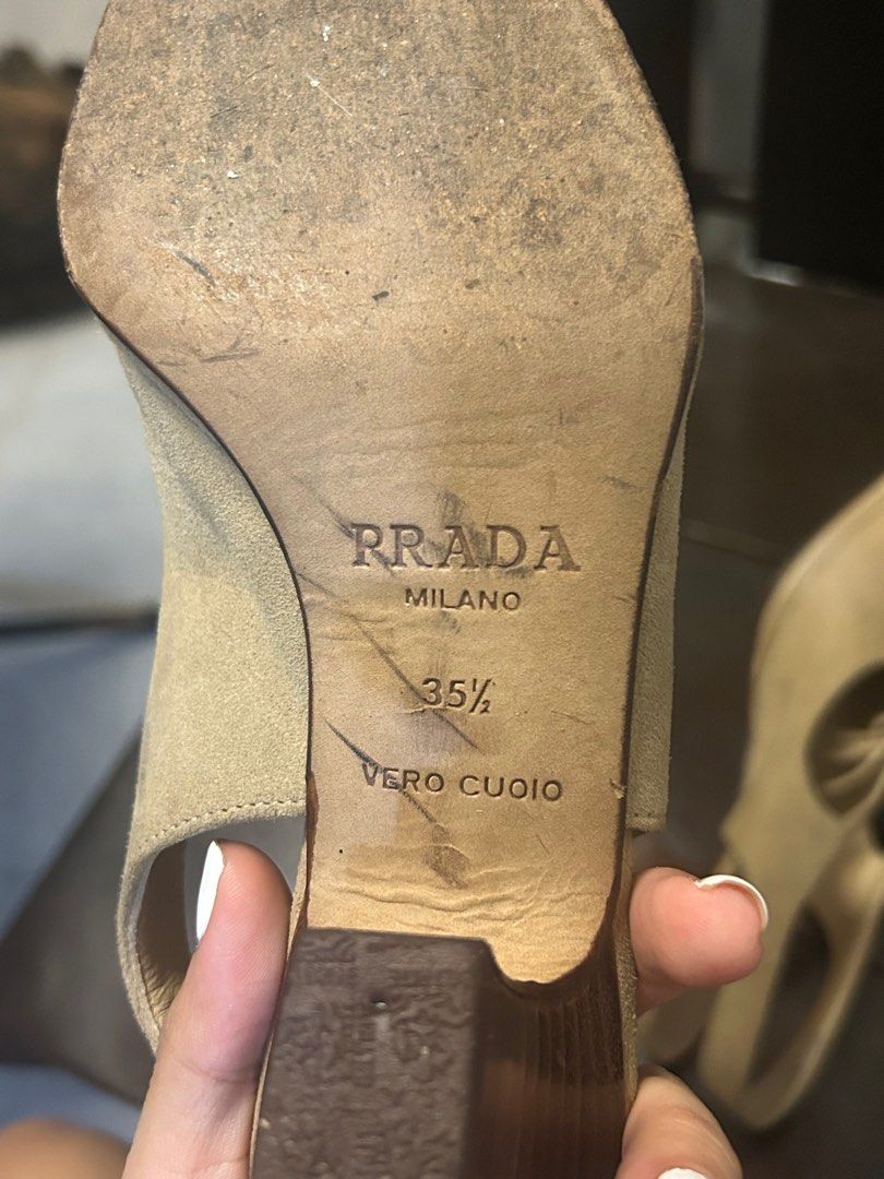 Prada Beige Low Heels Size 35.5 (Category: Sneakers & Footwear) located in San Mateo. Submitted by csilv (Listing ID 1341731754, Image 2). Description: .