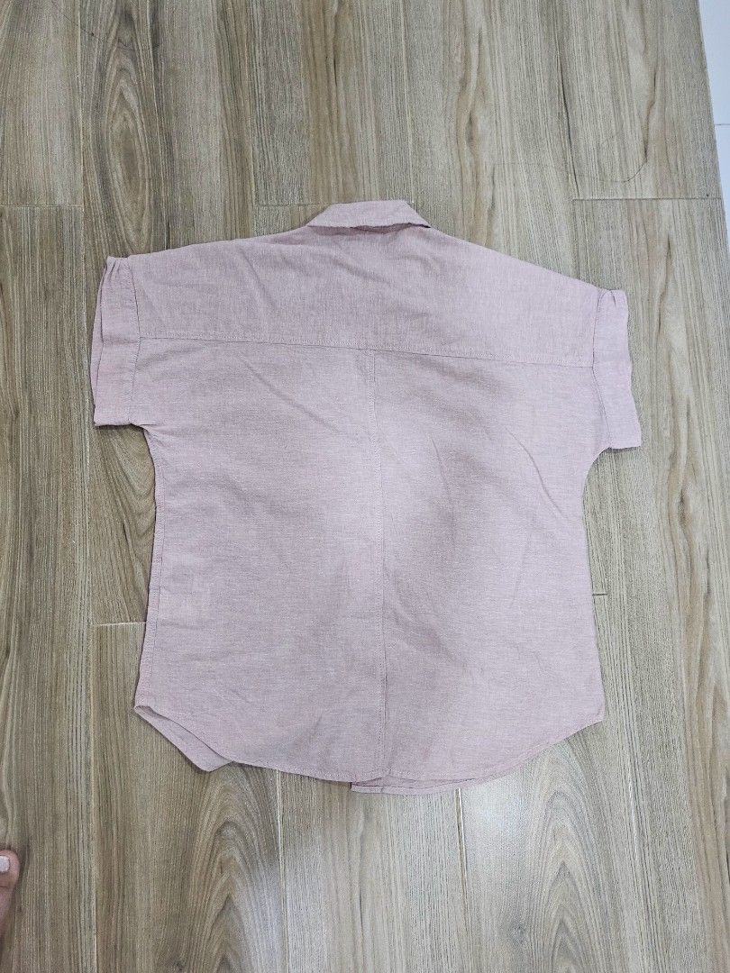 Preloved H&M linen top small in size (Category: Blouses) located in Lucban. Submitted by jam112222 (Listing ID 1341637870, Image 2). Description: .