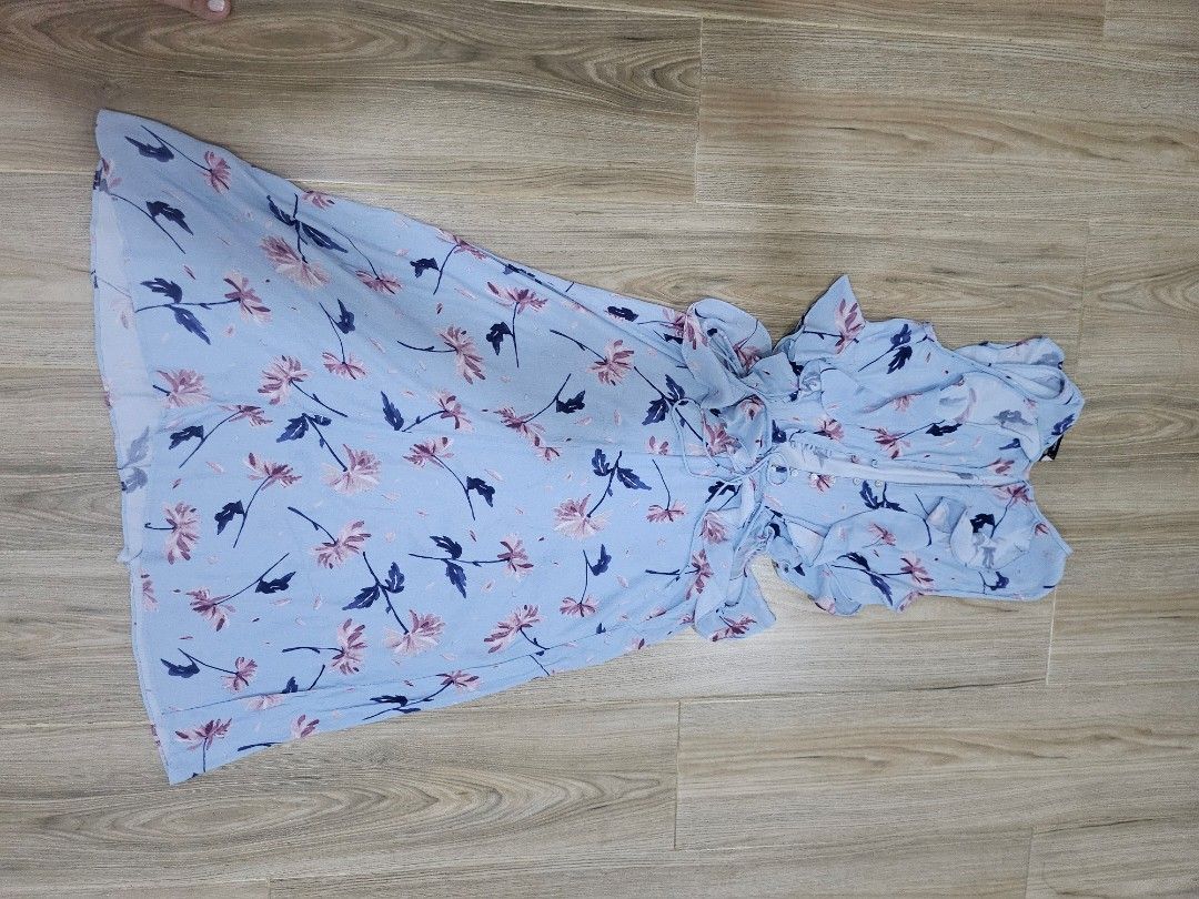Preloved Zara dress medium in size (Category: Dresses) located in Lucban. Submitted by jam112222 (Listing ID 1341615327, Image 2). Description: .