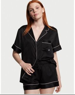 (Category: ) located in . Submitted by stylewithj (Listing ID 1341658775, Image 1). Description: .