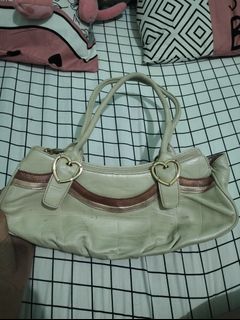 (Kategori: ) berada di . Dikirim oleh __vivaladiva (ID iklan 1341693880, Gambar 1). Deskripsi: .