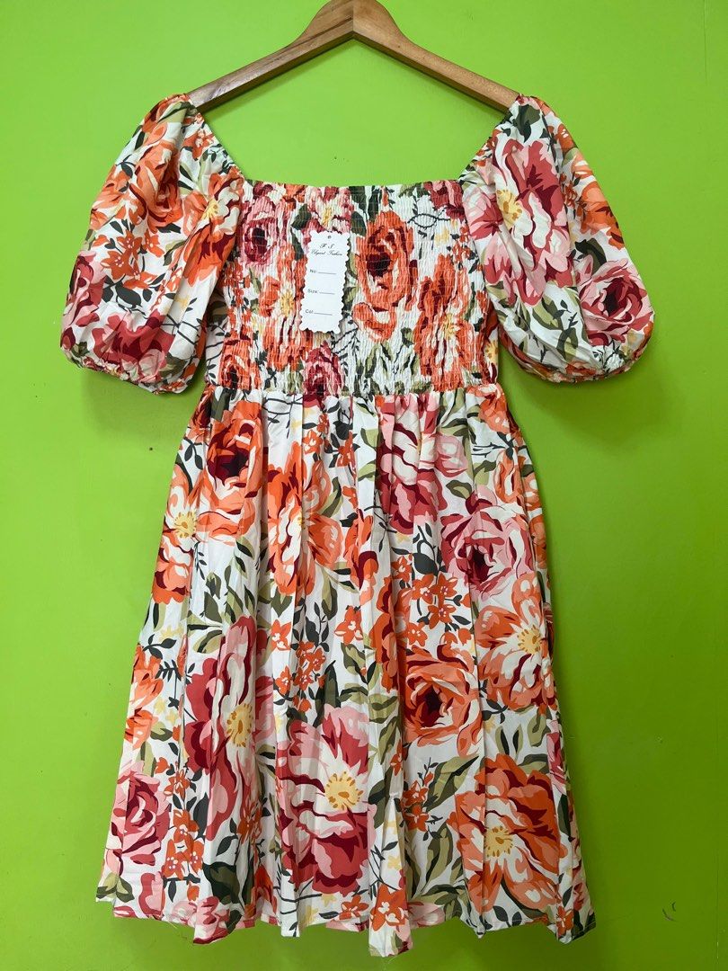 Soft padded dress (Category: Dresses) located in Carmona. Submitted by boldbear.e4b354 (Listing ID 1341681569, Image 2). Description: Floral padded dress Brand new Above the knee Length: 35 inches Bust 34-40 Waist: 28-38 Can fit up to semi large 📍location: TVR Carmona, Cavite 📌Shipping: j&t/ lalamove 📌Payment first basis + sf.