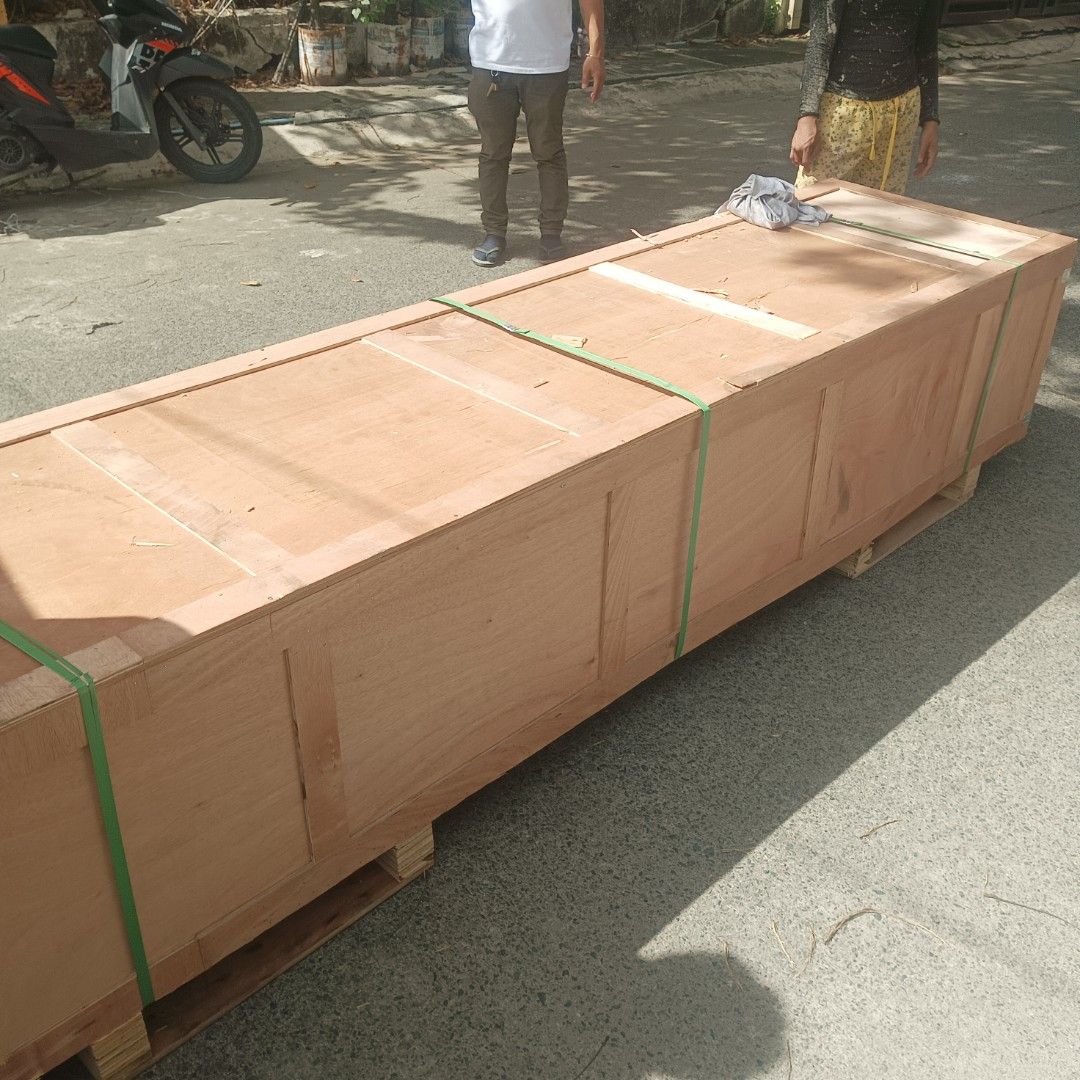 TARPAULIN PRINTER MACHINE ECO SOLVENT 6FT (Category: Printers, Scanners & Copiers) located in Manila. Submitted by melvinflor41363 (Listing ID 1341600974, Image 1). Description: .